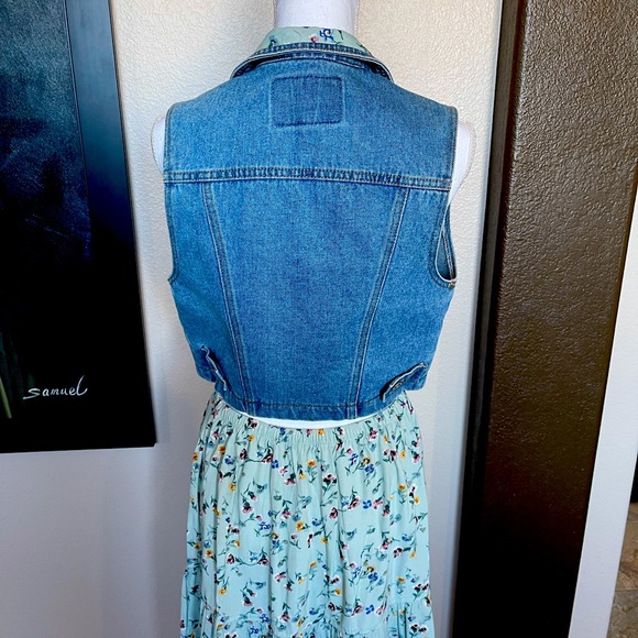 Beautiful Jean vest jacket with matching color collar to skirt set - Picture 2 of 7